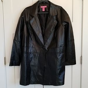 ☃️Woman Within black leather coat